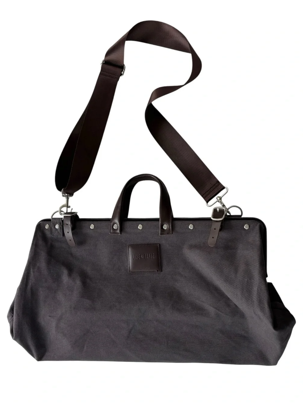 Line of Trade No. 0312 Canvas Weekender Bag in gray with leather trim | Regular
